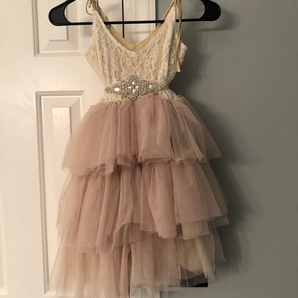 Girls dress